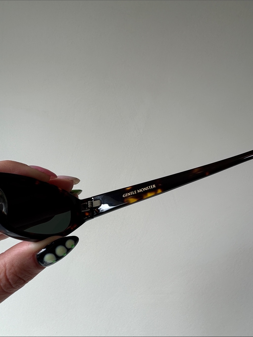 gentle monster monica-t9 tortoise brown black sunglasses - Picture 6 of 16